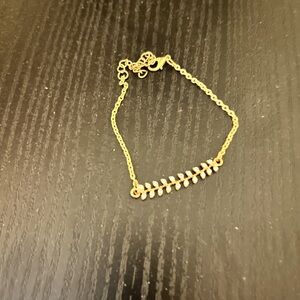 Dainty 14k gold bracelet